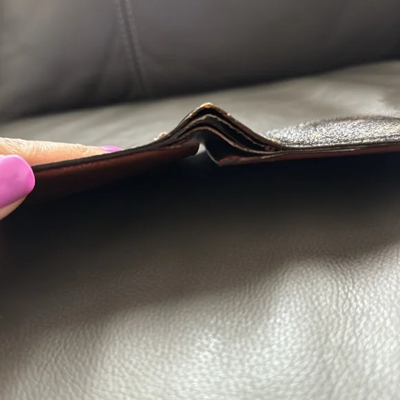 Louis Vuitton Monogram bifold wallet.FREE SHIPPING! - Picture 5 of 7